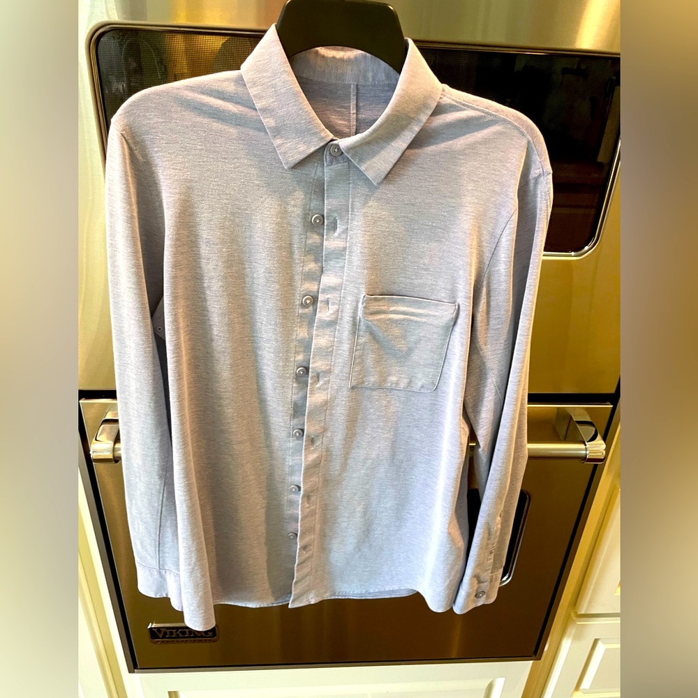 Lululemon Men’s Dress shirt